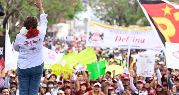Más de 80 mil mexiquenses en Ixtapaluca, Chalco y Valle de Chalco aclaman a Delfina Gómez tras su triunfo en el debate
