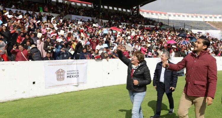 Arranca Gobernadora Delfina Gómez la entrega de 400 mil tarjetas “Mujeres con Bienestar”; en Nezahualcóyotl beneficia a 6 mil mexiquenses