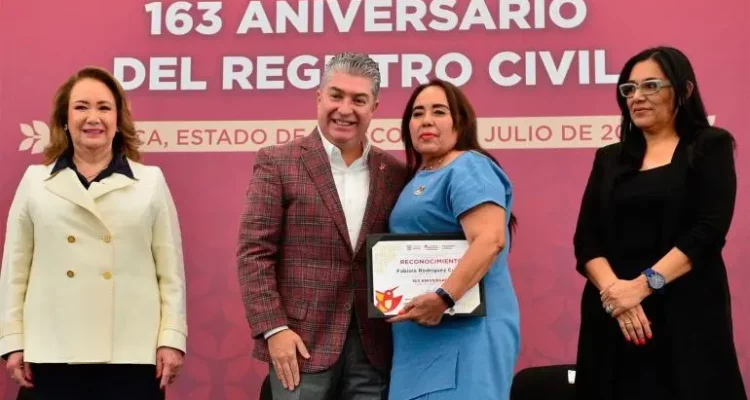 Anunció Delfina Gómez mejoras en Registro Civil