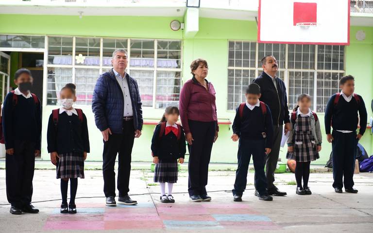 Reinician actividades en 22 escuelas de Chalco afectadas por inundaciones