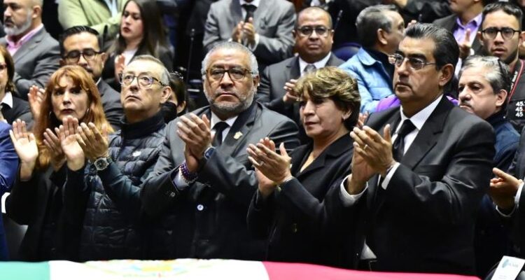 Asiste Gobernadora Delfina Gómez Álvarez al homenaje póstumo de la Diputada federal Ifigenia Martínez en el H. Congreso de la Unión