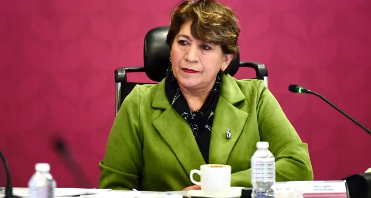 Promueve Delfina Gómez mejor defensa a las mujeres