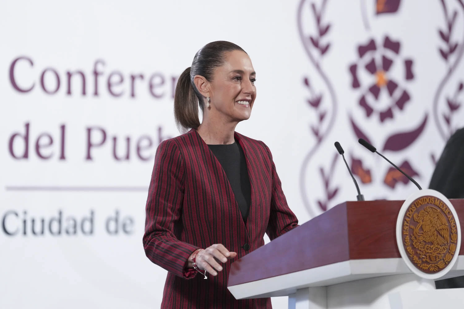 Diálogo con la disidencia magisterial es permanente: Sheinbaum