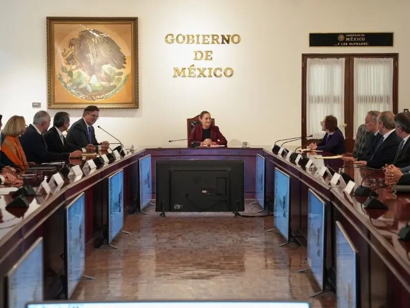Claudia Sheinbaum se reúne con Susan Segal y empresarios