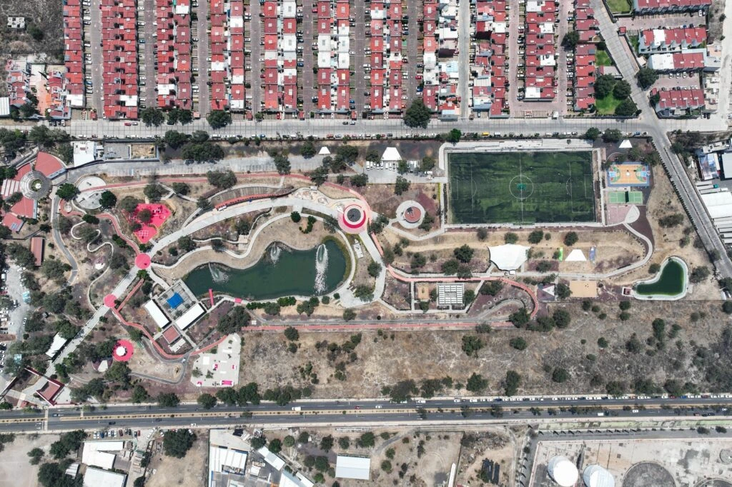 Entrega Delfina Gómez rehabilitación del Parque de la Ciencia en Tlalnepantla