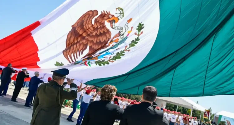 Delfina Gómez conmemora el 163 Aniversario de la Batalla de Puebla