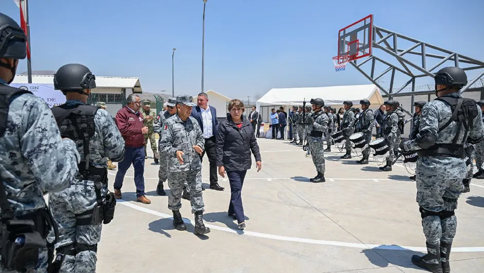 Delfina Gómez inaugura instalaciones de la Guardia Nacional y entrega patrullas en Valle de Chalco