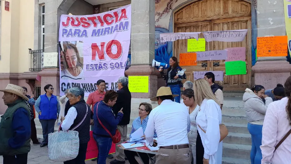 Delfina Gómez debe solicitar revocación de mandato de alcaldesa de Capulhuac