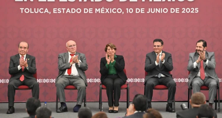 Asisten congresistas a inauguración de seminario de fiscalización