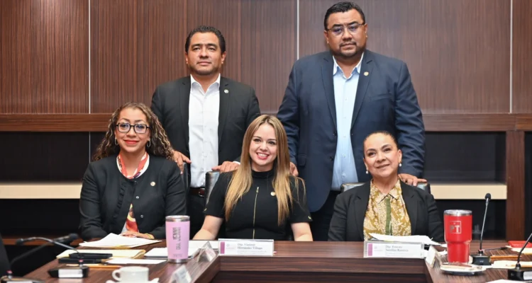 Avanza ‘Ley silla’ en beneficio de personas servidoras públicas