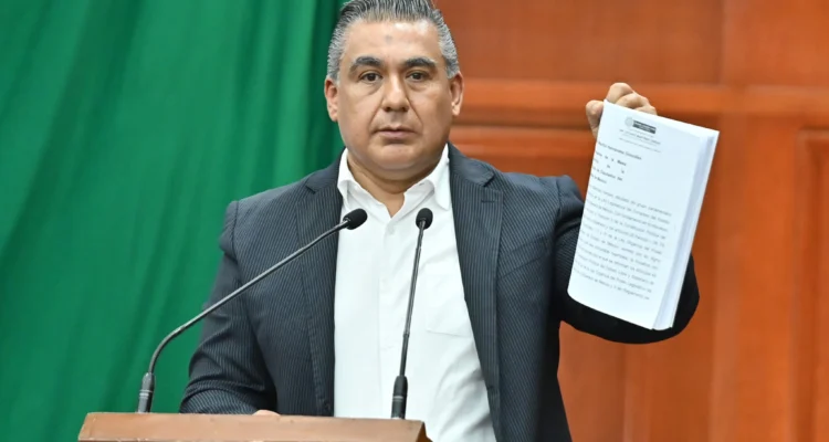 Formulan obligatoriedad de asistencia presencial a sesiones plenarias