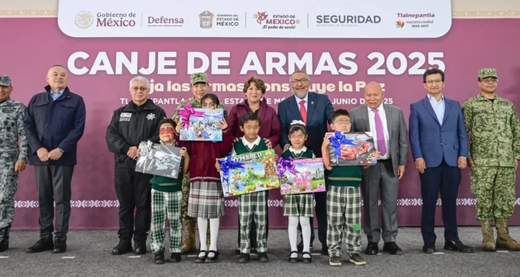 Encabeza Delfina Gómez Campaña Canje de Armas 2025