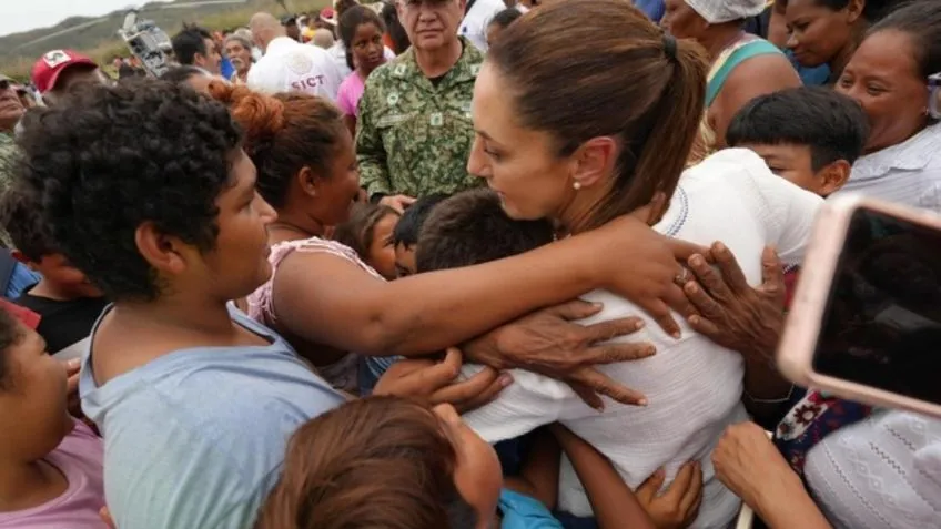 Claudia Sheinbaum concluye gira de trabajo visitando zonas afectadas por el huracán Erick
