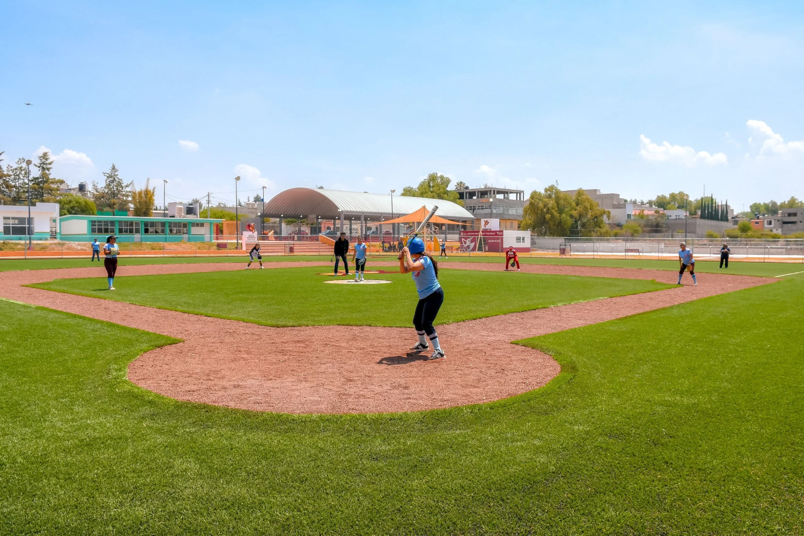 Amplía Gobernadora Delfina Gómez Álvarez infraestructura deportiva con nuevas canchas de béisbol y sóftbol en el EdoMéx