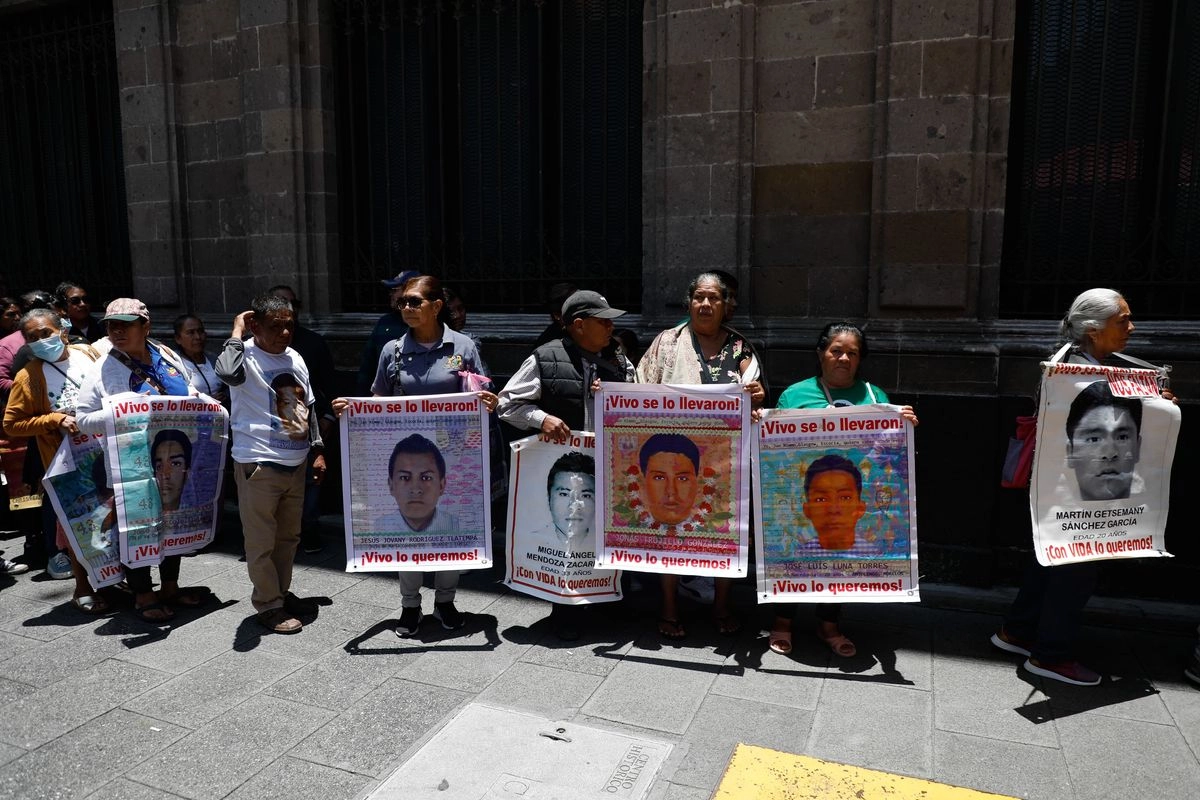 Se trabaja en nuevas líneas de investigación sobre caso Ayotzinapa: Sheinbaum