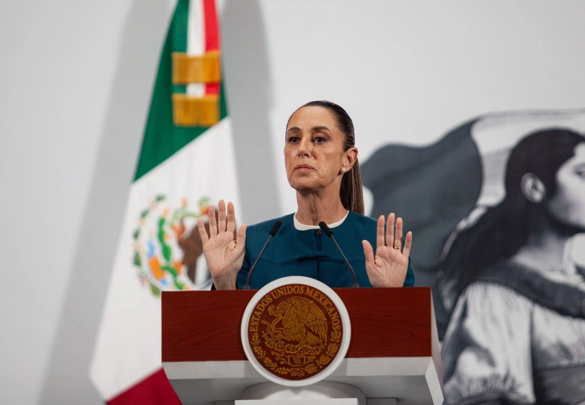 Servidores públicos deben ejercer poder con humildad y con principios: Sheinbaum
