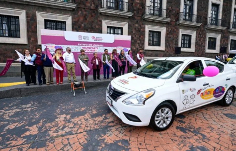 Delfina Gómez pone en marcha “Transporte Colibrí”; trasladará a pacientes con cáncer y personas con discapacidad de escasos recursos