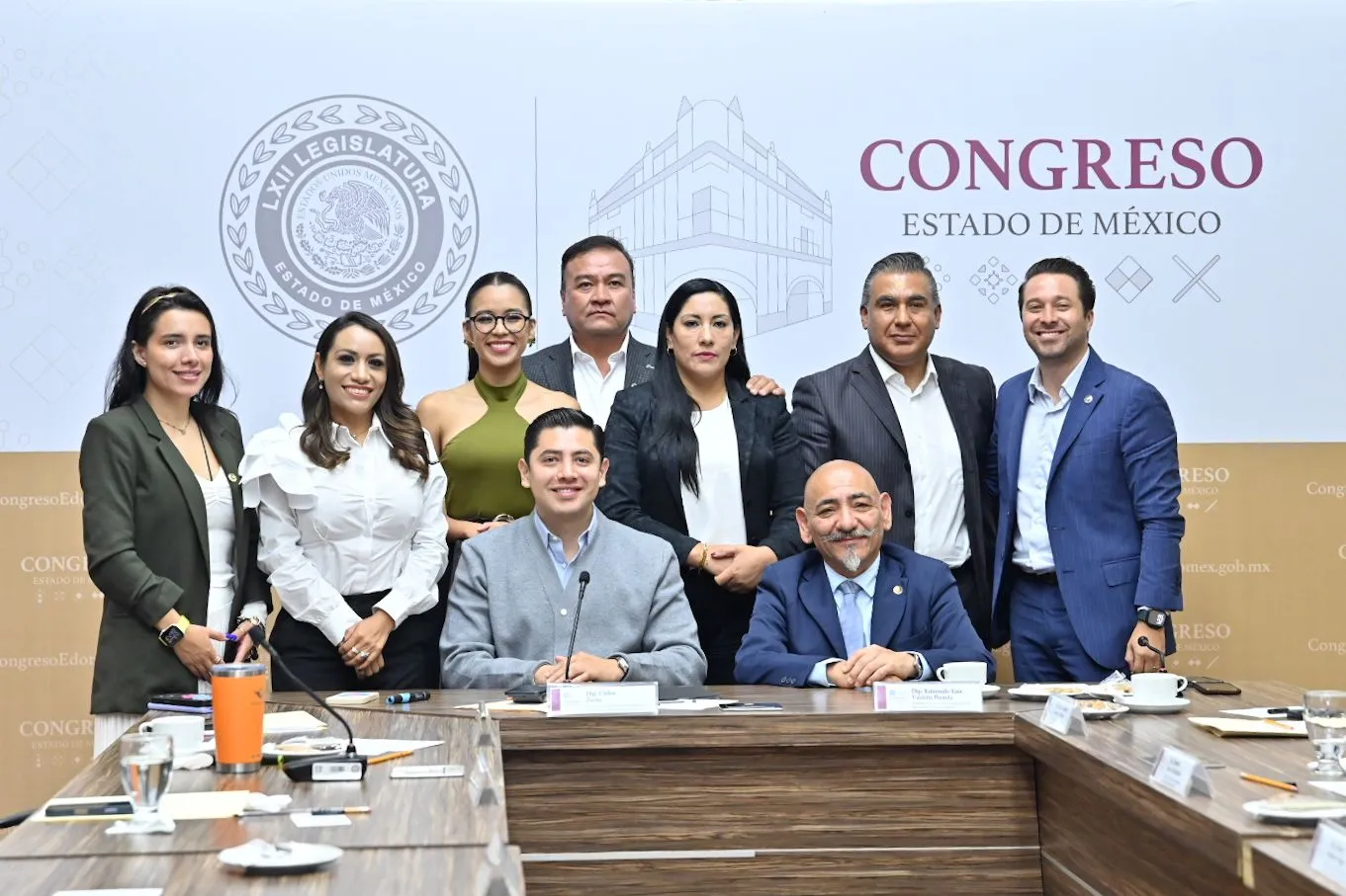 Aprueban comisiones elevar programas sociales a rango constitucional