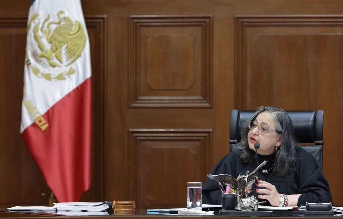 Exhorta Sheinbaum a ministros explicar llamado a reunión extraordinaria en la SCJN